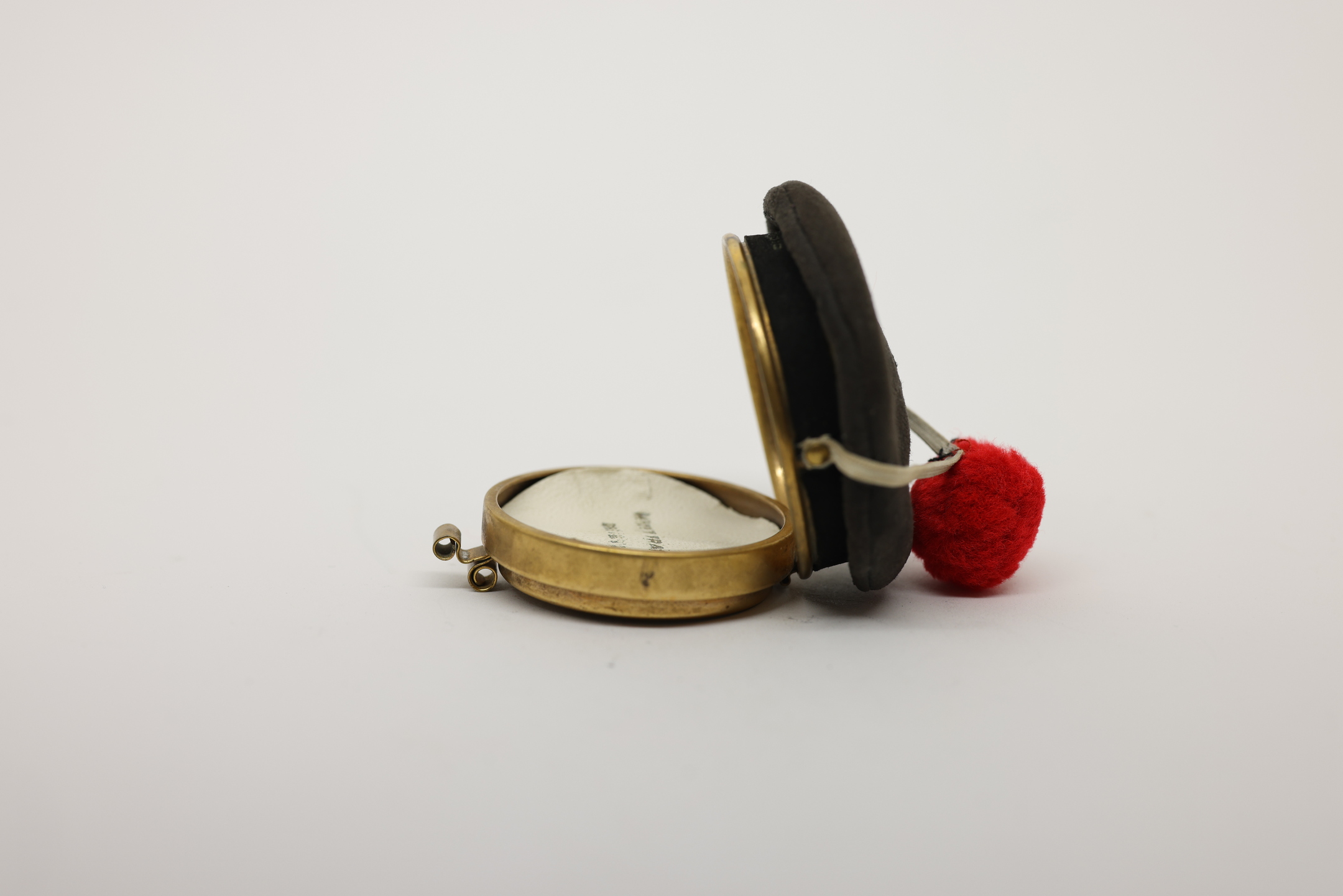 1930s Jockey Hat Compact
