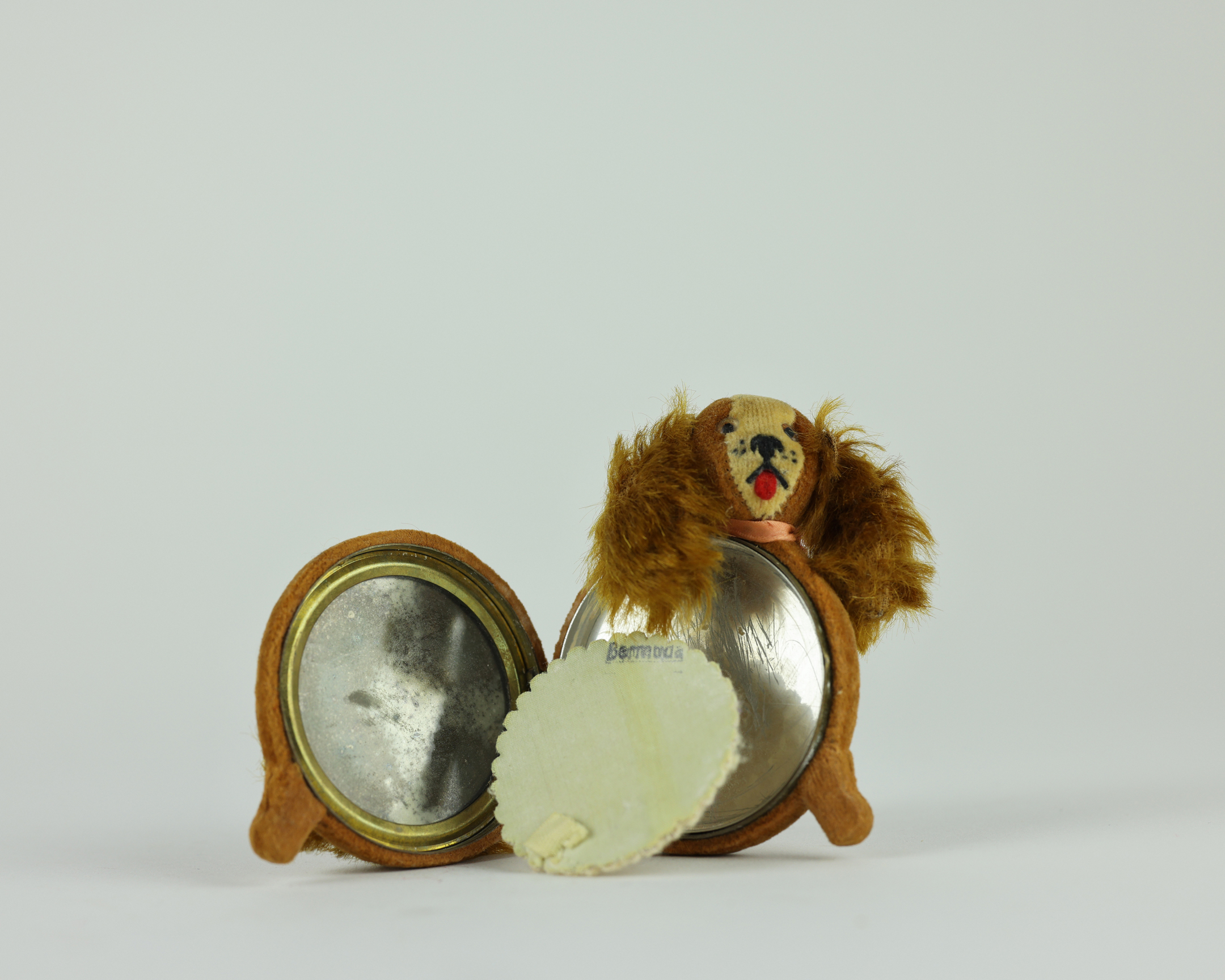 Schuco Velveteen Dog Compact