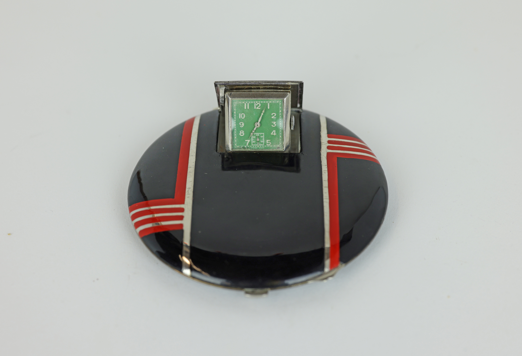Compact with Clock