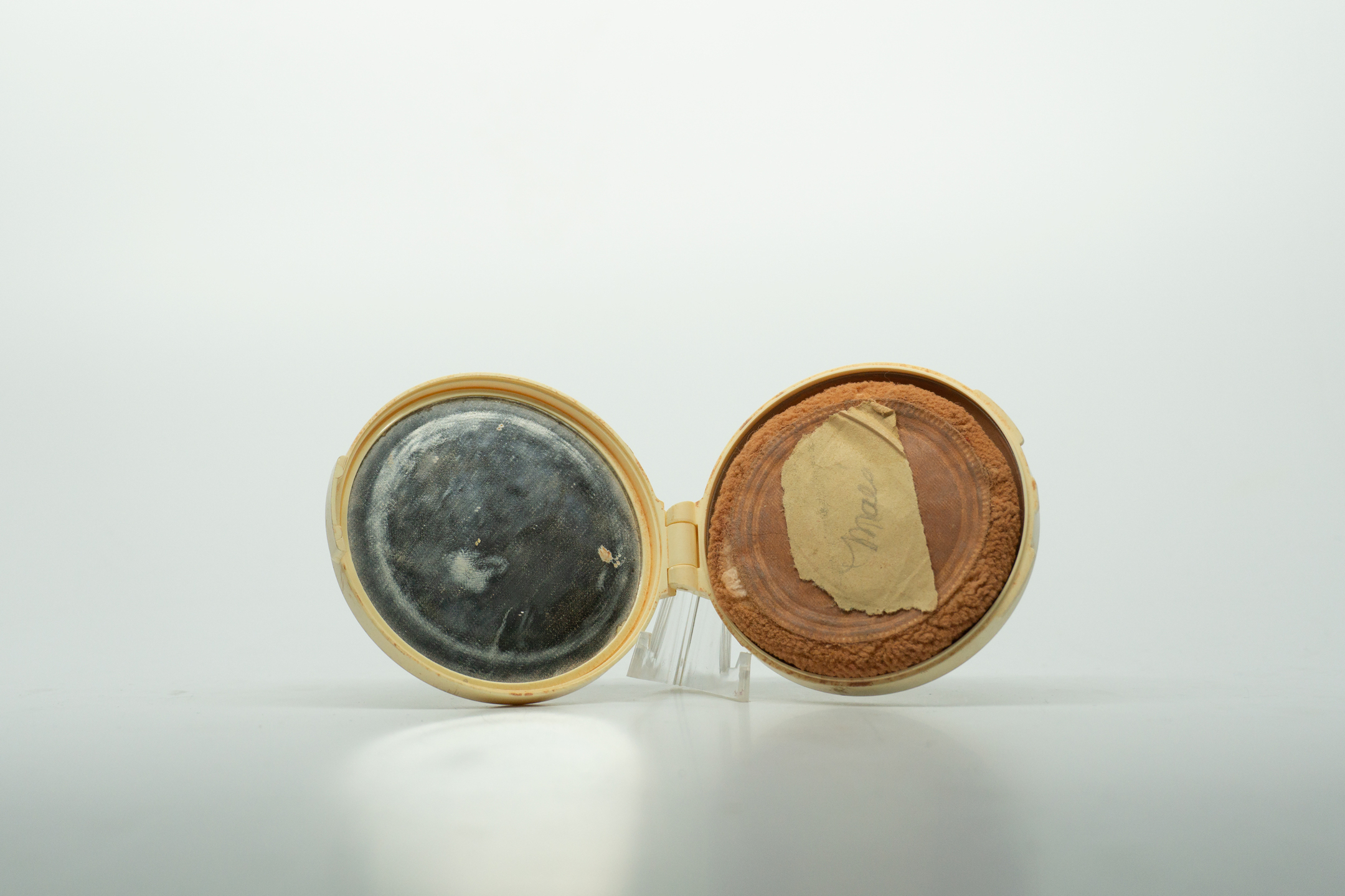 Mae West's Max Factor Creme Puff Foundation