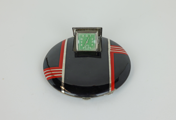 Compact with Clock
